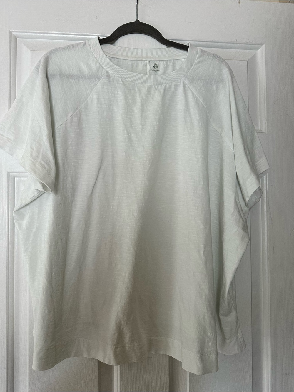 Able White Crewneck Short Women’s Tee